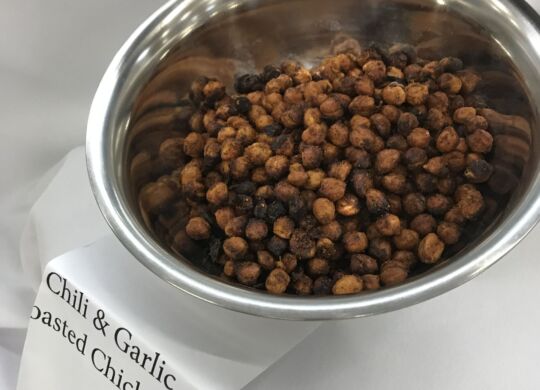 Chili & garlic roasted chickpeas