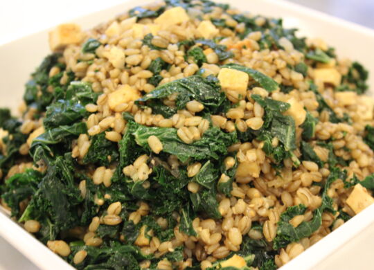 Five spice barley, kale & tofu