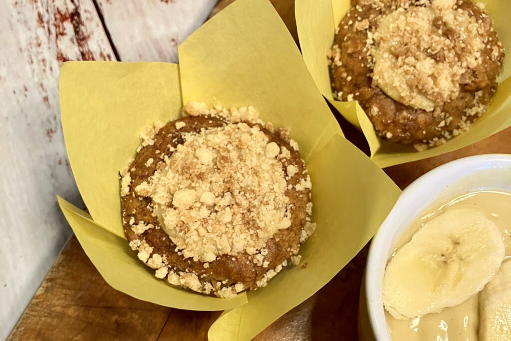 Banana cream muffins