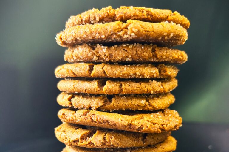 Ginger and black pepper cookies