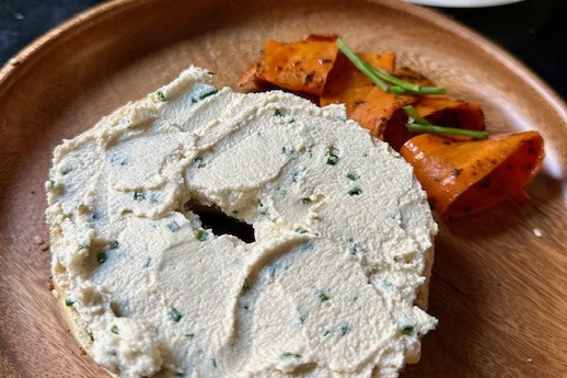 Cashew cream cheese with chives
